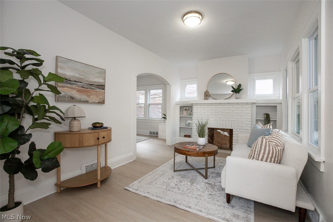 3704 W 140th Street