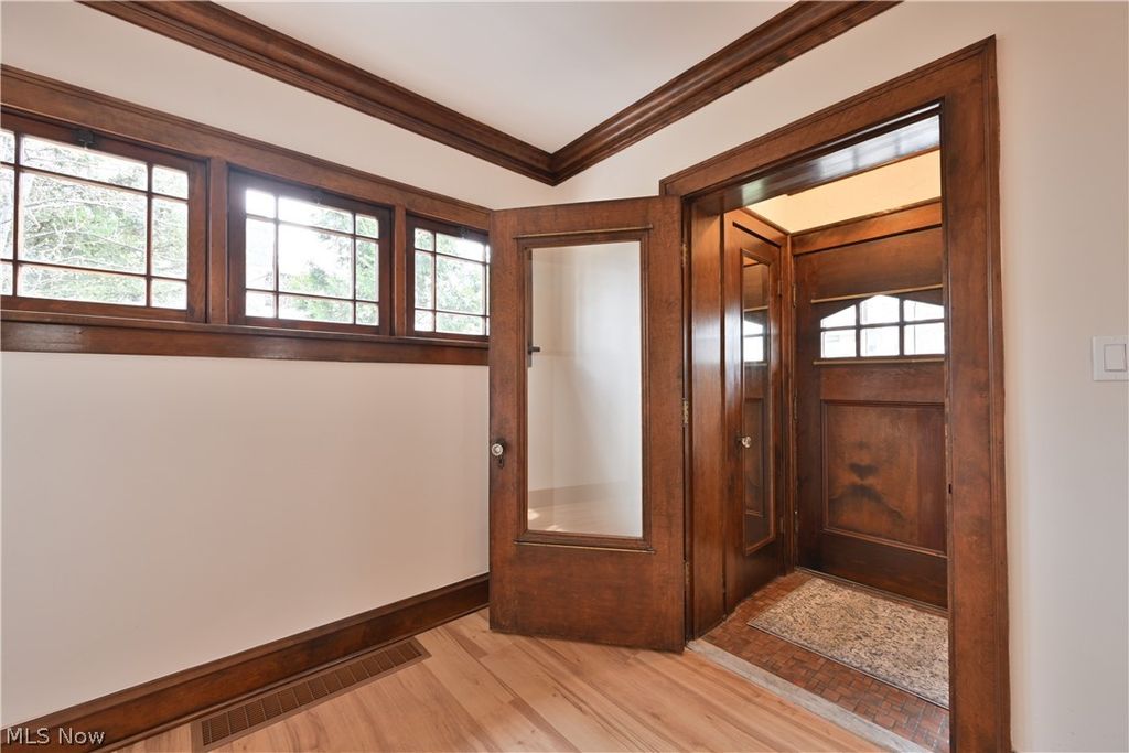 Photo of 2163 Waterbury Road, Lakewood, OH 44107 (MLS # 5198562)