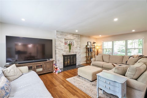 Tiny photo for 399 Mineola Avenue, Akron, OH 44320 (MLS # 5221843)
