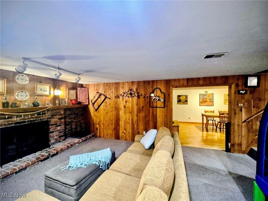 Village/Twinsburg - Residential