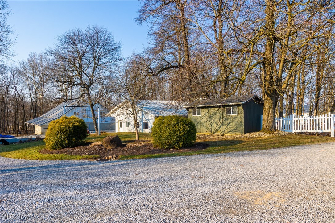 8444 Township Road 652, Millersburg, Ohio image 23