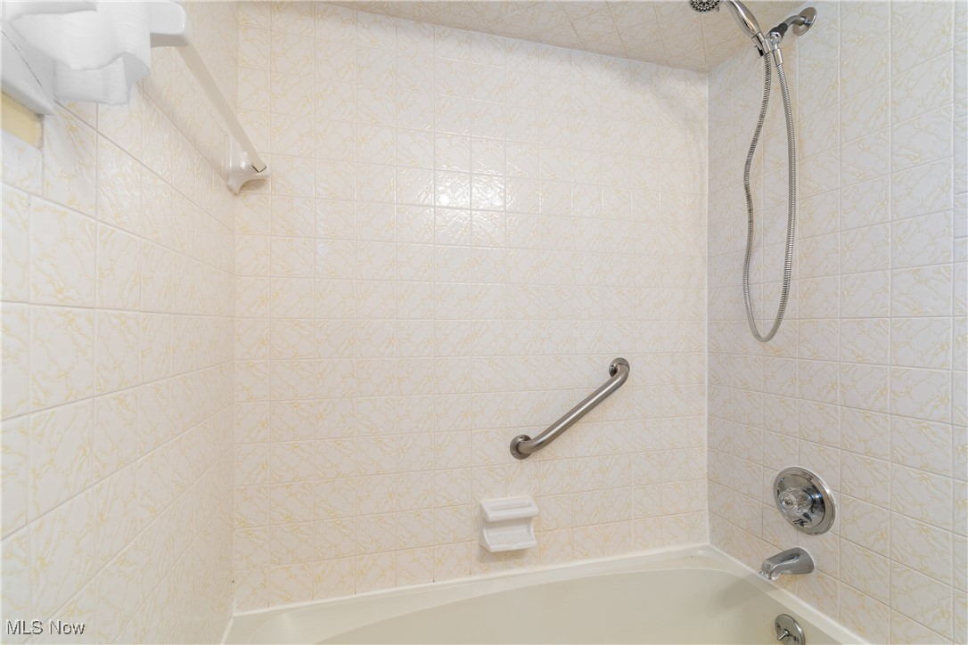 Manchester View 1st Add - Residential