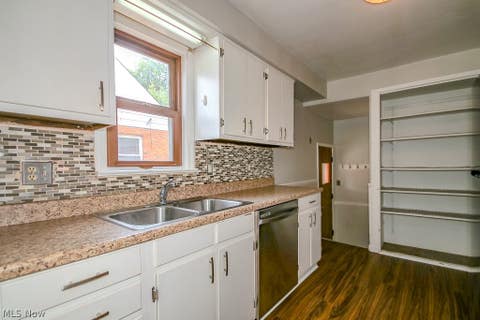 Tiny photo for 262 E 323rd Street, Willowick, OH 44095 (MLS # 5221085)