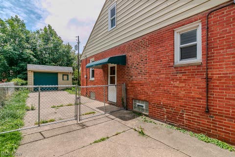 Tiny photo for 262 E 323rd Street, Willowick, OH 44095 (MLS # 5221085)