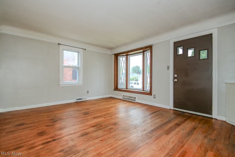 Tiny photo for 262 E 323rd Street, Willowick, OH 44095 (MLS # 5221085)