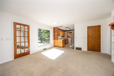 Tiny photo for 942 Pine Street, Belpre, OH 45714 (MLS # 5239359)