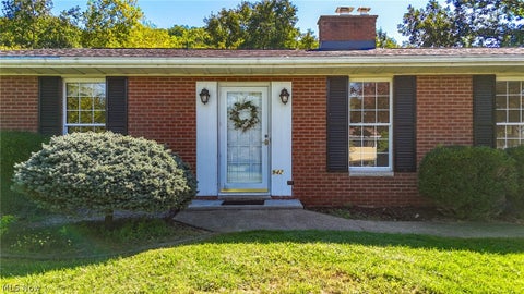 Tiny photo for 942 Pine Street, Belpre, OH 45714 (MLS # 5239359)