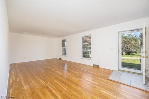 Tiny photo for 942 Pine Street, Belpre, OH 45714 (MLS # 5239359)