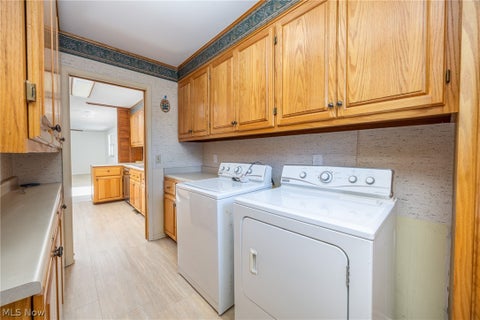Tiny photo for 942 Pine Street, Belpre, OH 45714 (MLS # 5239359)