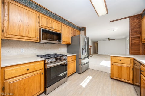 Tiny photo for 942 Pine Street, Belpre, OH 45714 (MLS # 5239359)