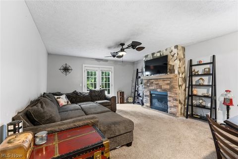 Tiny photo for 7160 Strausser Street NW, North Canton, OH 44720 (MLS # 5221886)