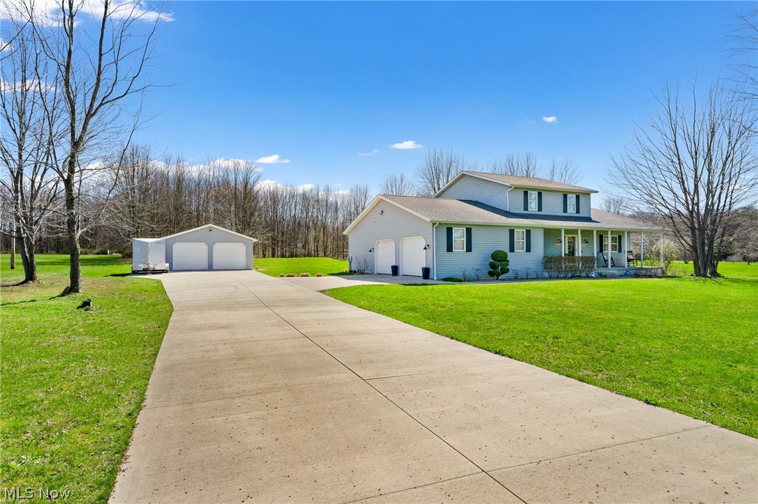 Robert & Eugenia Missik 01 - Residential