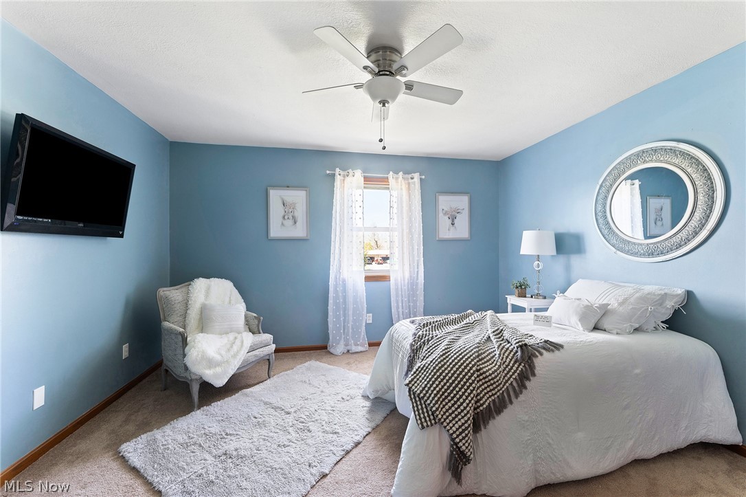 Robert & Eugenia Missik 01 - Residential