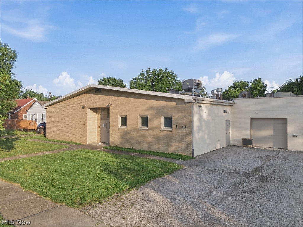 2430 E 28th Street