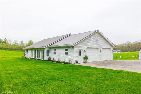 Homes For Sale - 14655 Township Road 213<br/> Lakeville, OH 44638