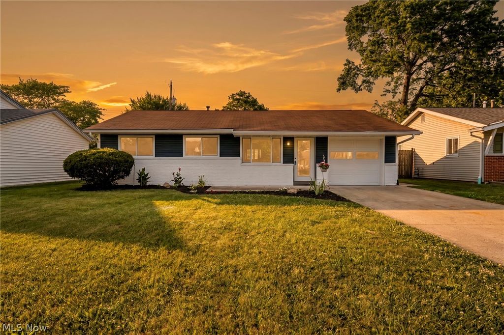 Photo of 4613 Meadow Lane, Lorain, OH 44055 (MLS # 5224944)