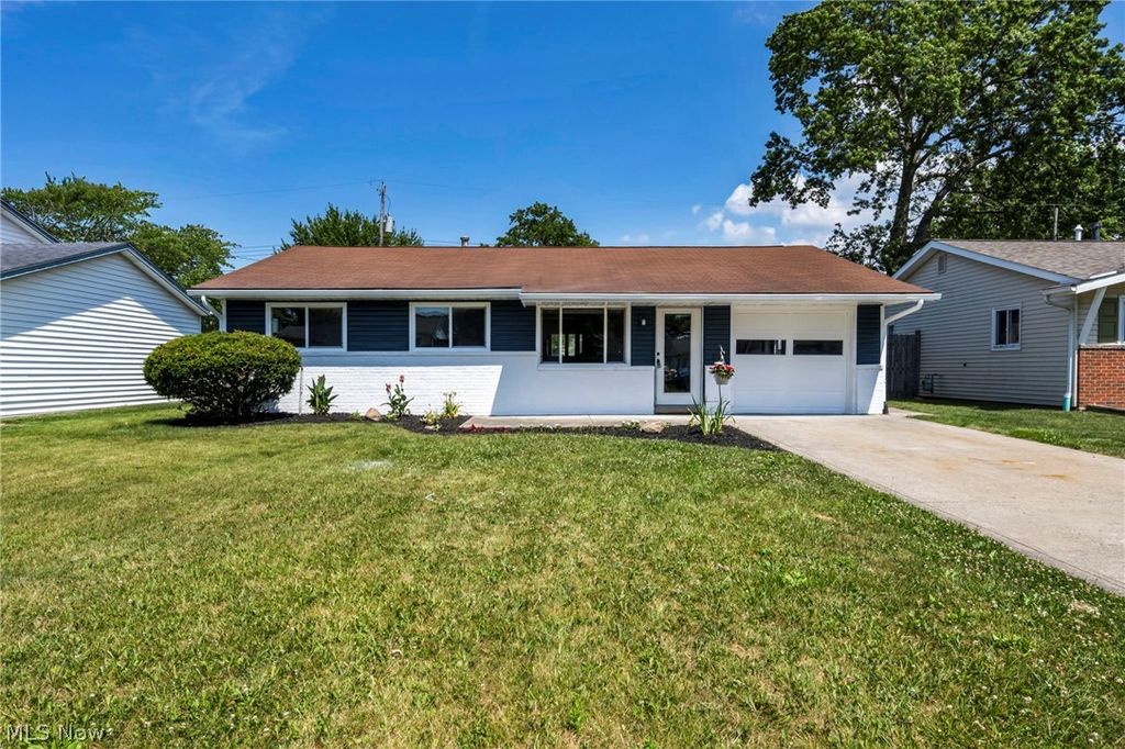 Photo of 4613 Meadow Lane, Lorain, OH 44055 (MLS # 5224944)