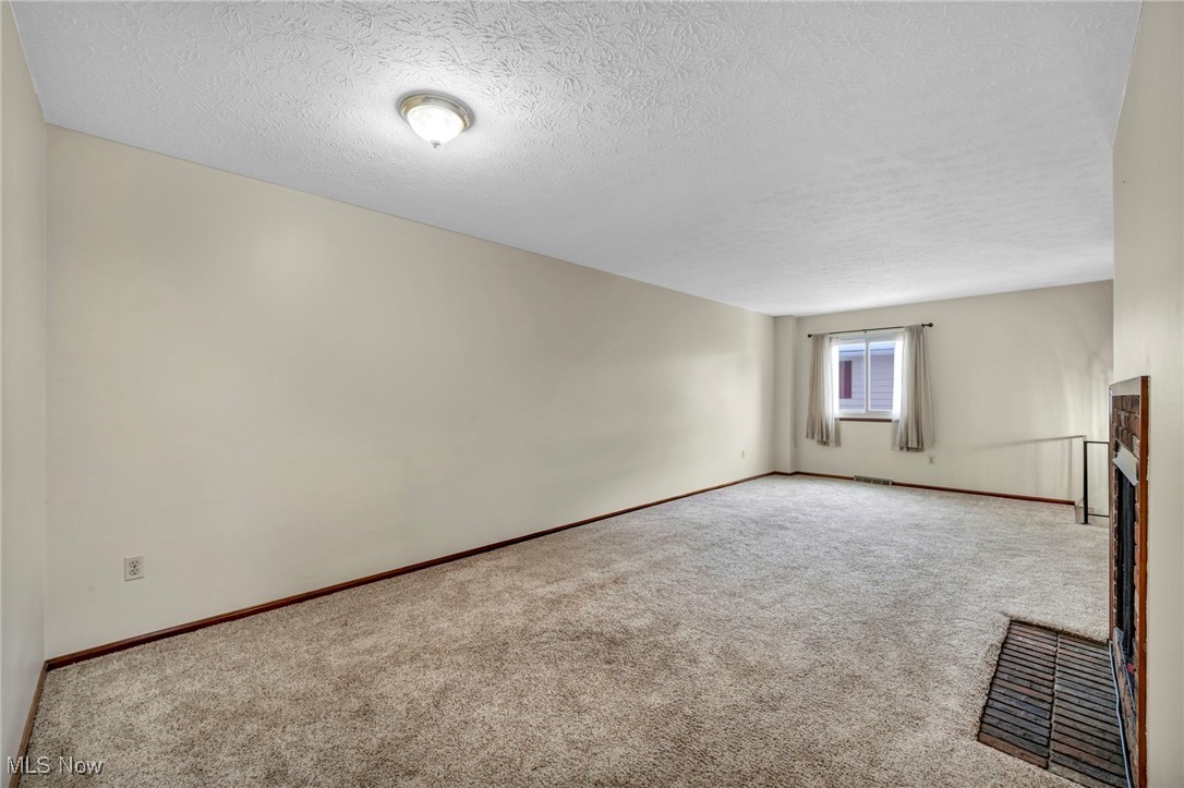 Fox Rest Condo - Residential