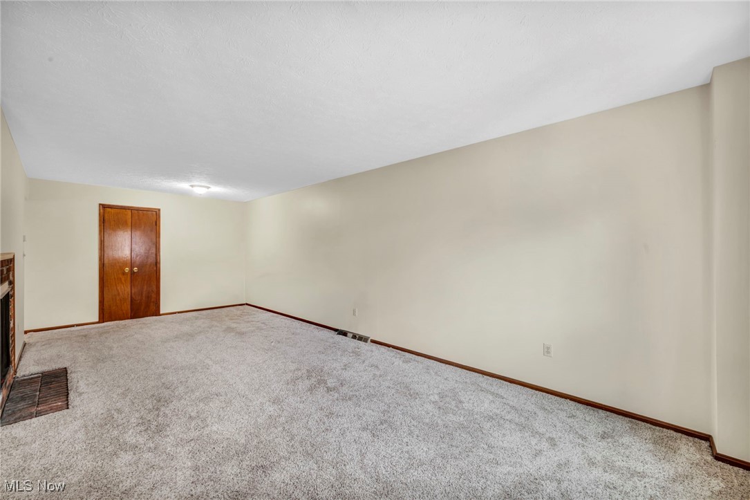 Fox Rest Condo - Residential