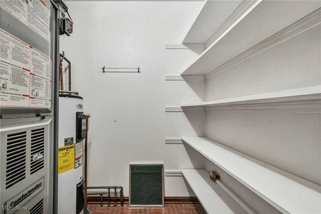 Fox Rest Condo - Residential