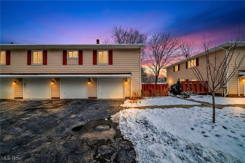 Photo of 8729 Fox Rest Drive #6-24, Brecksville, OH 44141 (MLS # 5175618)