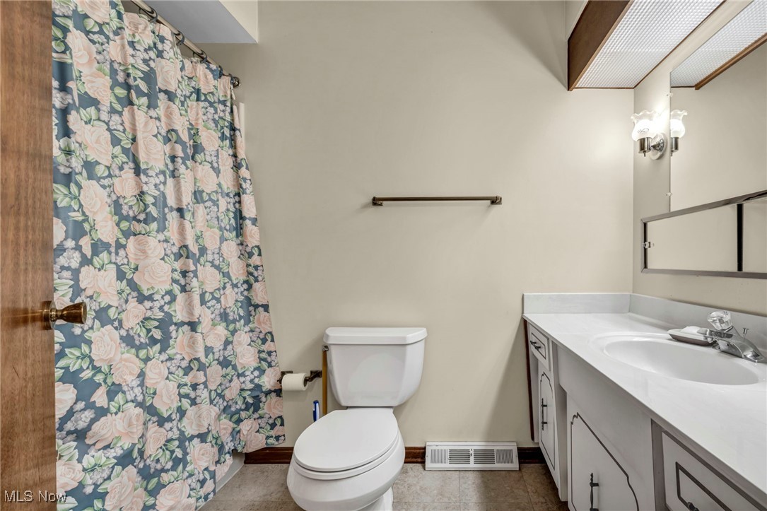 Fox Rest Condo - Residential