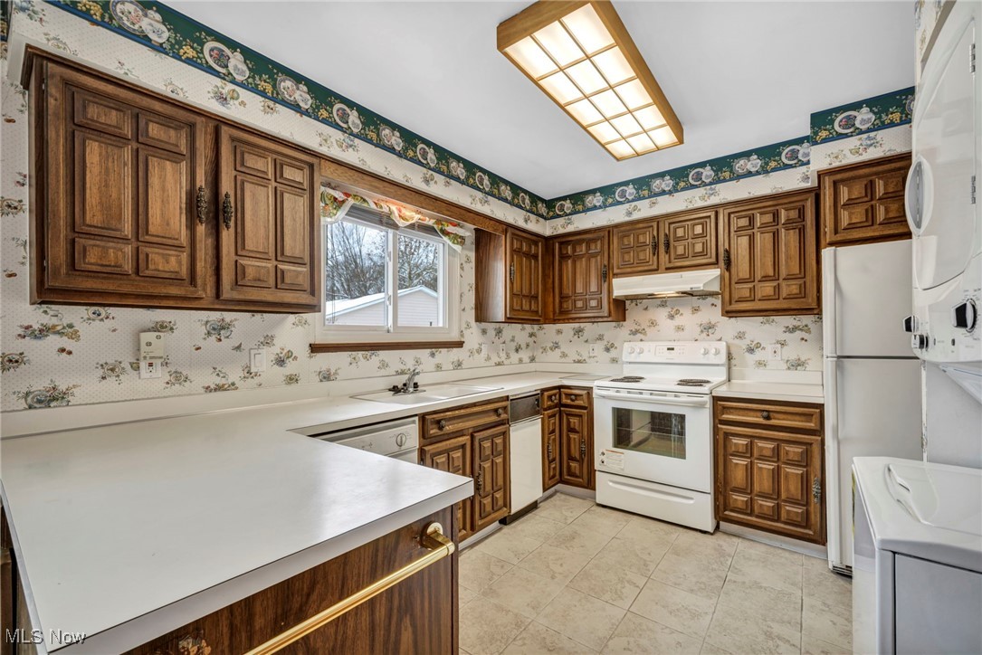 Fox Rest Condo - Residential