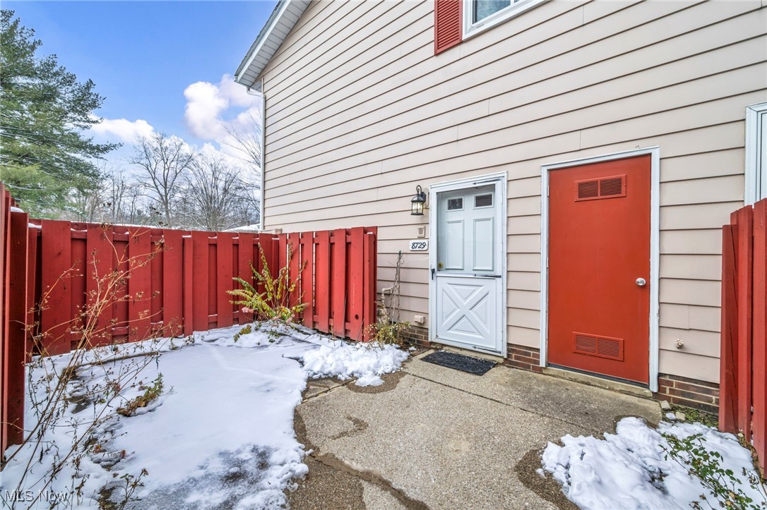 Fox Rest Condo - Residential