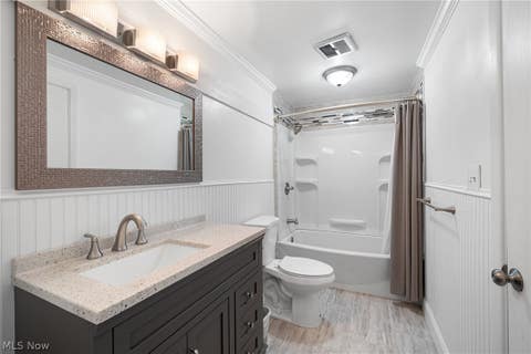 Tiny photo for 335 Vassar Avenue, Elyria, OH 44035 (MLS # 5238226)