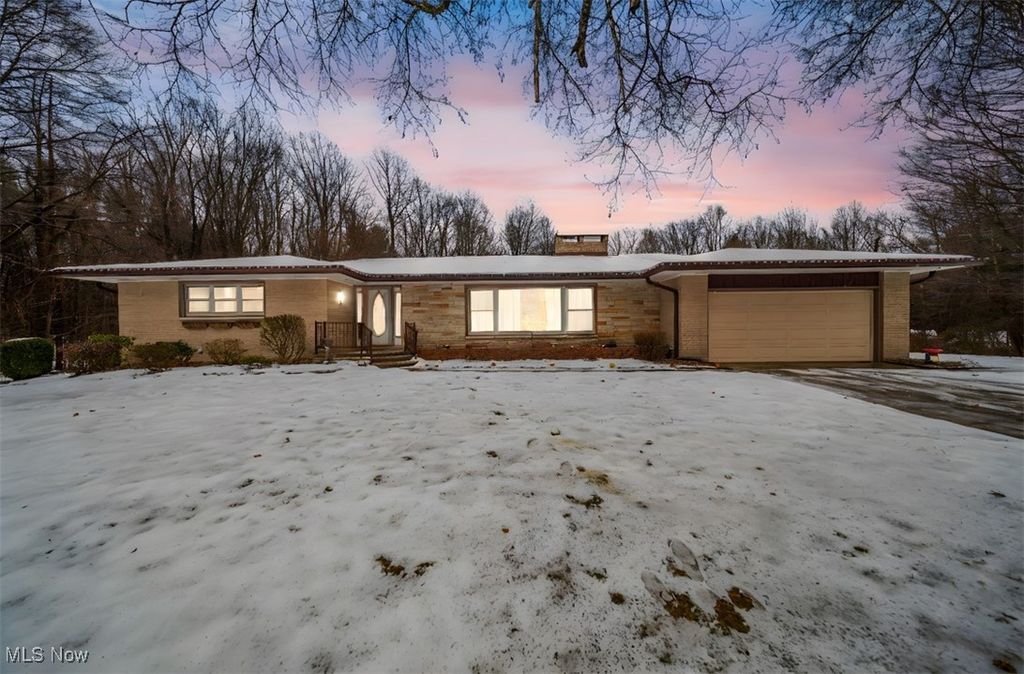 Photo of 3832 Lake Road, Conneaut, OH 44030 (MLS # 5176532)