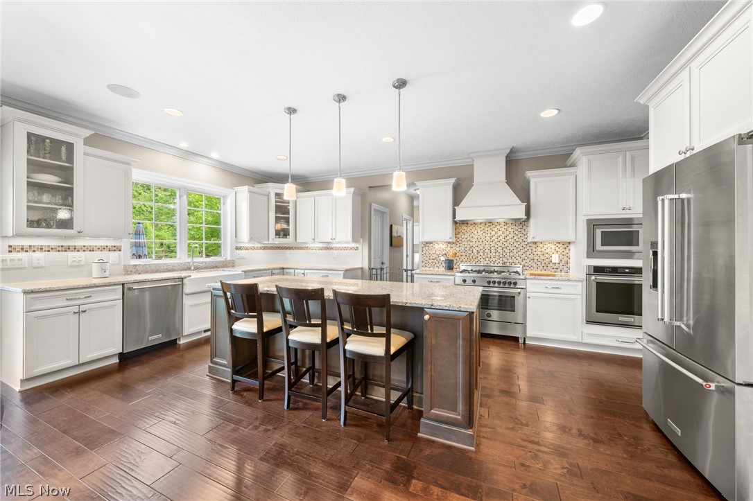 Country Club Estates - Residential