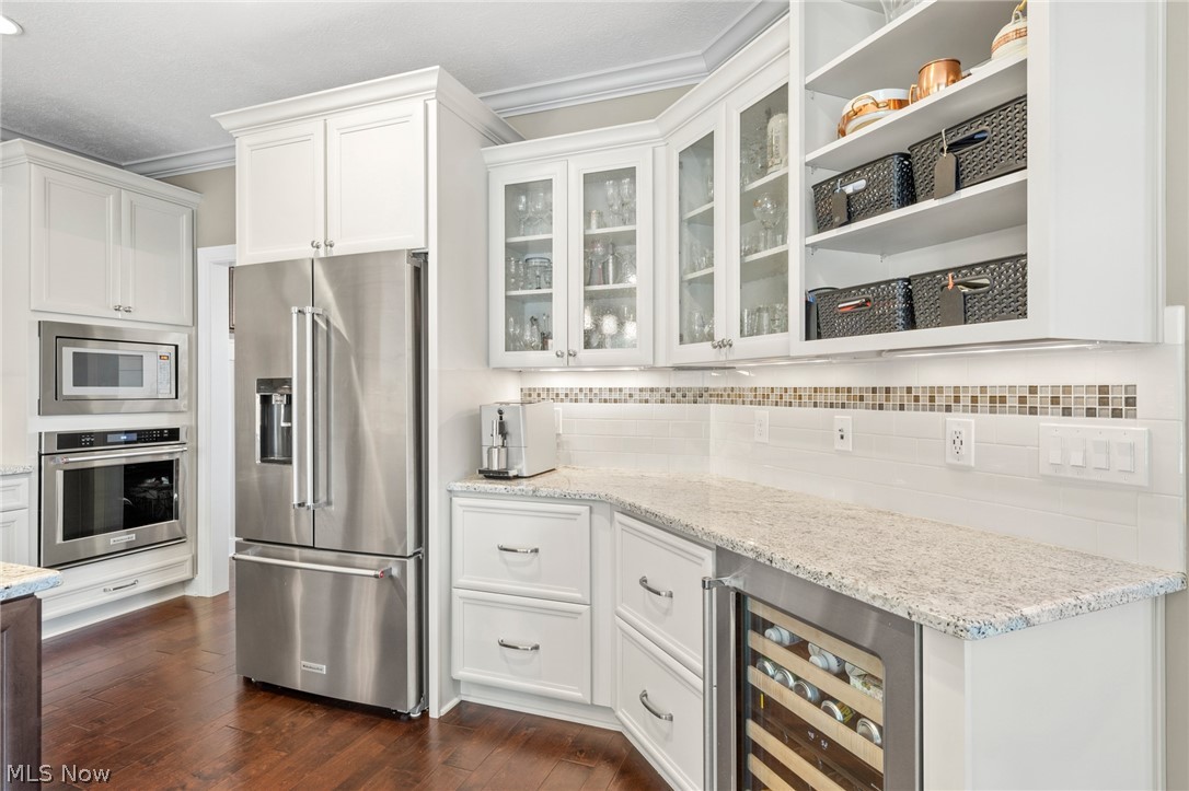 Country Club Estates - Residential