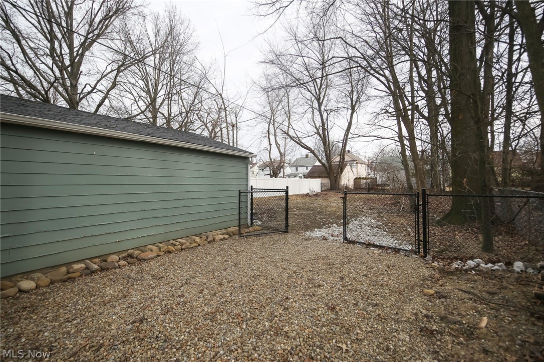 Laur M Stewarts - Residential