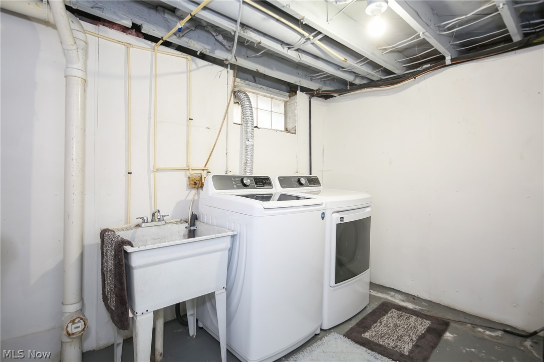 Laur M Stewarts - Residential