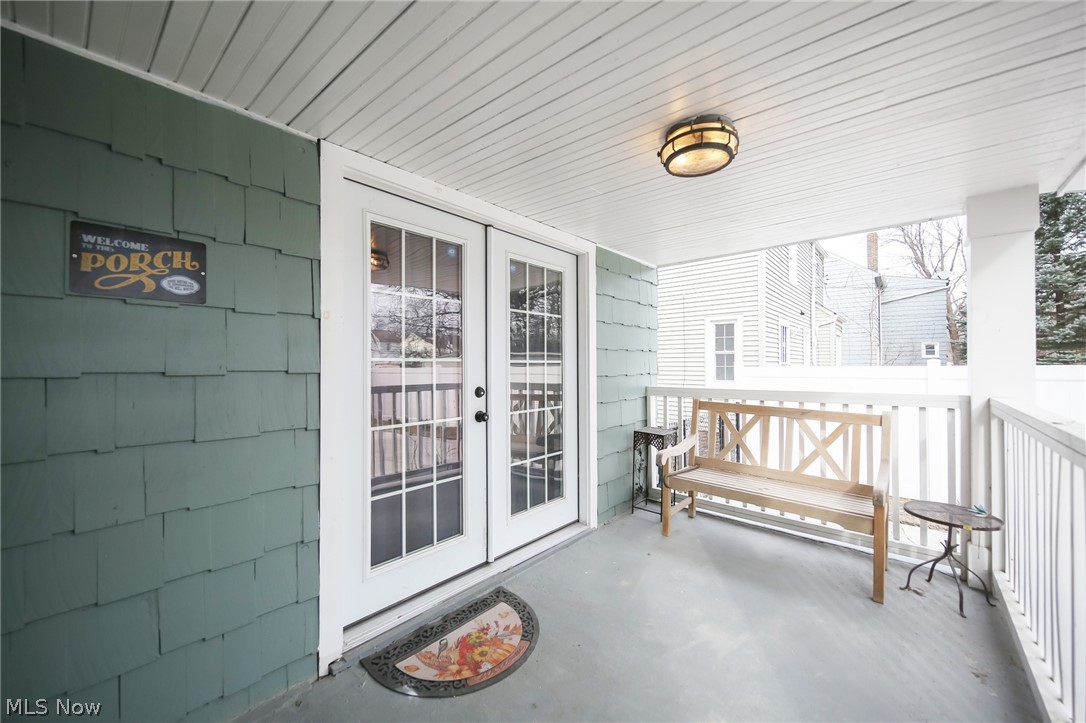 Laur M Stewarts - Residential