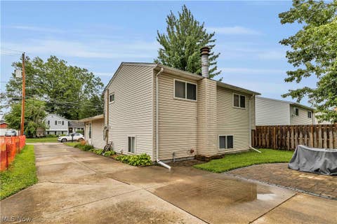 Tiny photo for 5983 Rosebelle Avenue, North Ridgeville, OH 44039 (MLS # 5221769)