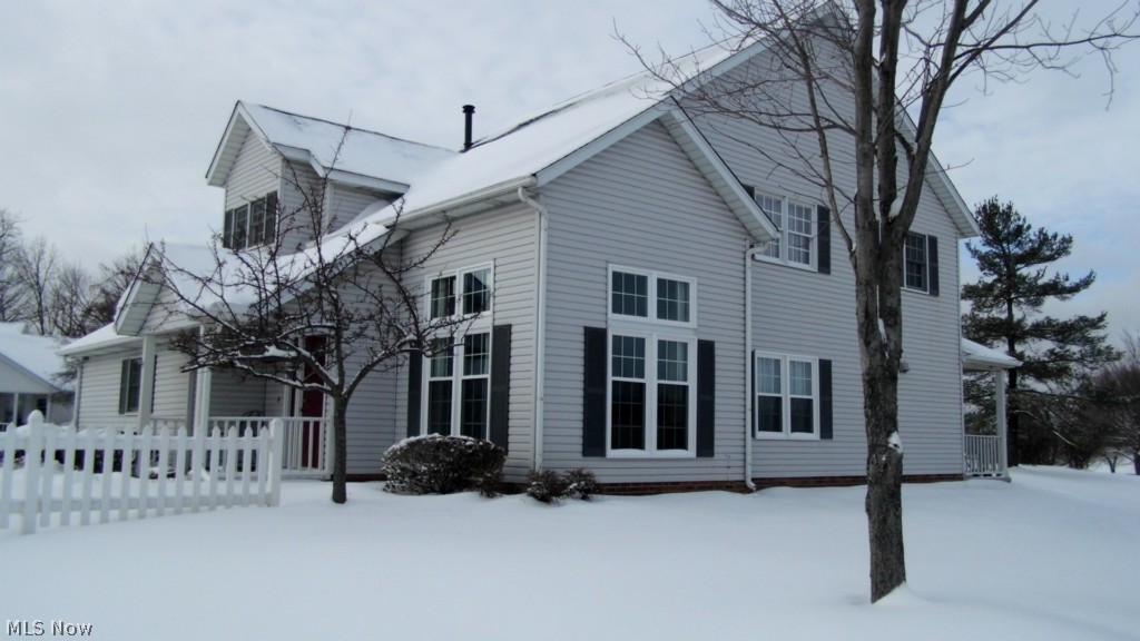 Macintosh Farms Condo - Residential