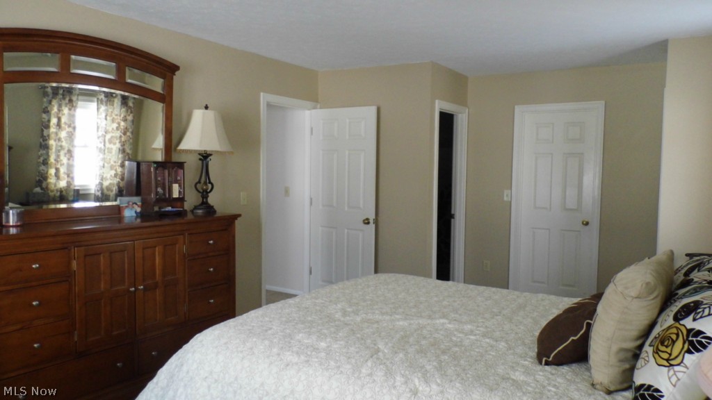 Macintosh Farms Condo - Residential