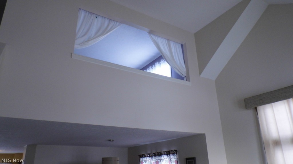 Macintosh Farms Condo - Residential