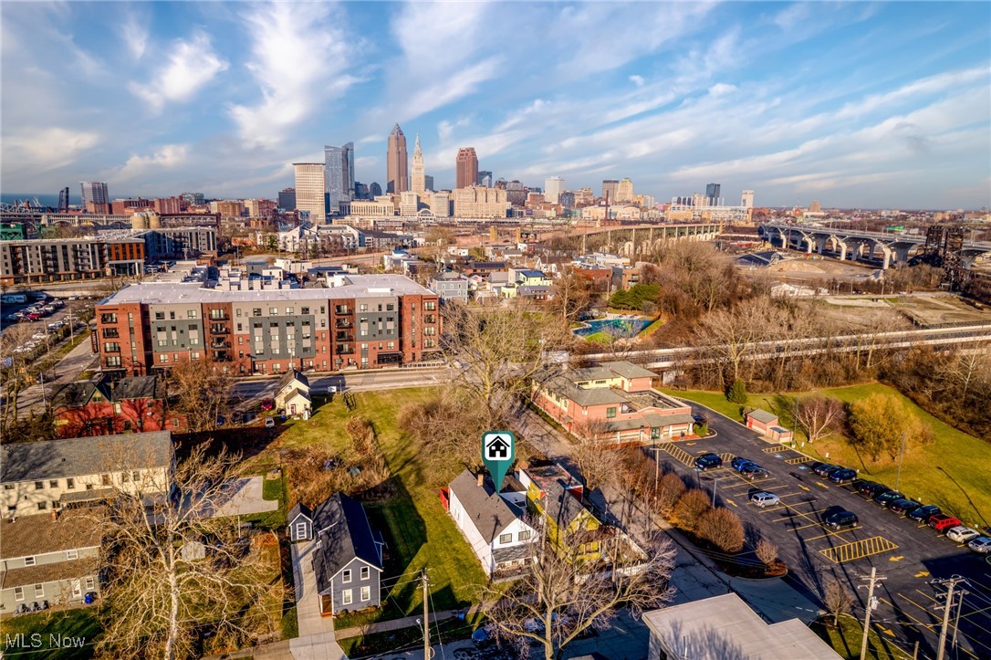 Cleveland, Ohio 44113, United States, 1 Bedroom Bedrooms, ,2 BathroomsBathrooms,Residential,Pending,30068