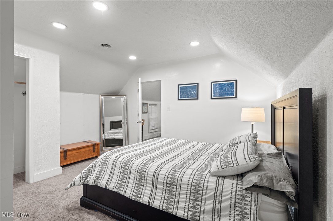 Cleveland, Ohio 44113, United States, 1 Bedroom Bedrooms, ,2 BathroomsBathrooms,Residential,Pending,30068