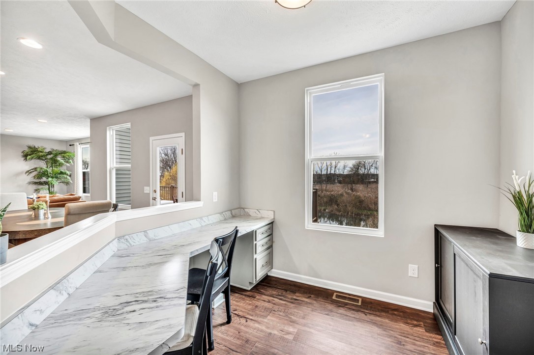 Village On Maple Sub N0 3 - Residential