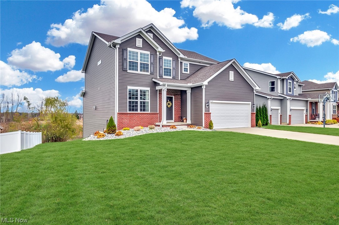 Village On Maple Sub N0 3 - Residential