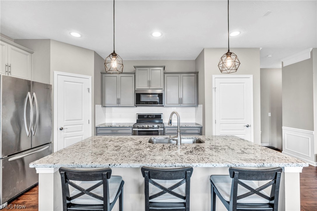 Village On Maple Sub N0 3 - Residential