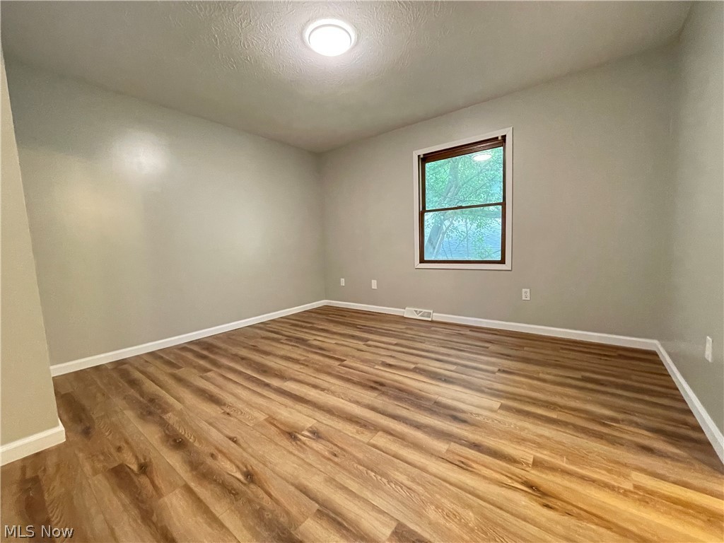 Beacon Hill Estates Ph I - Residential Lease