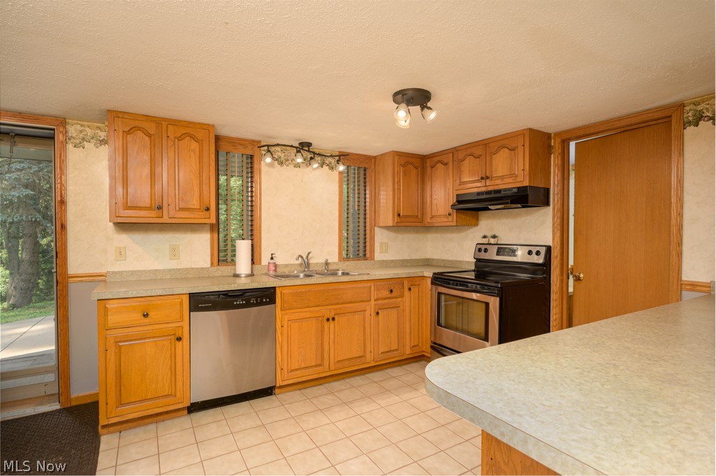 Lakewood Estate - Residential