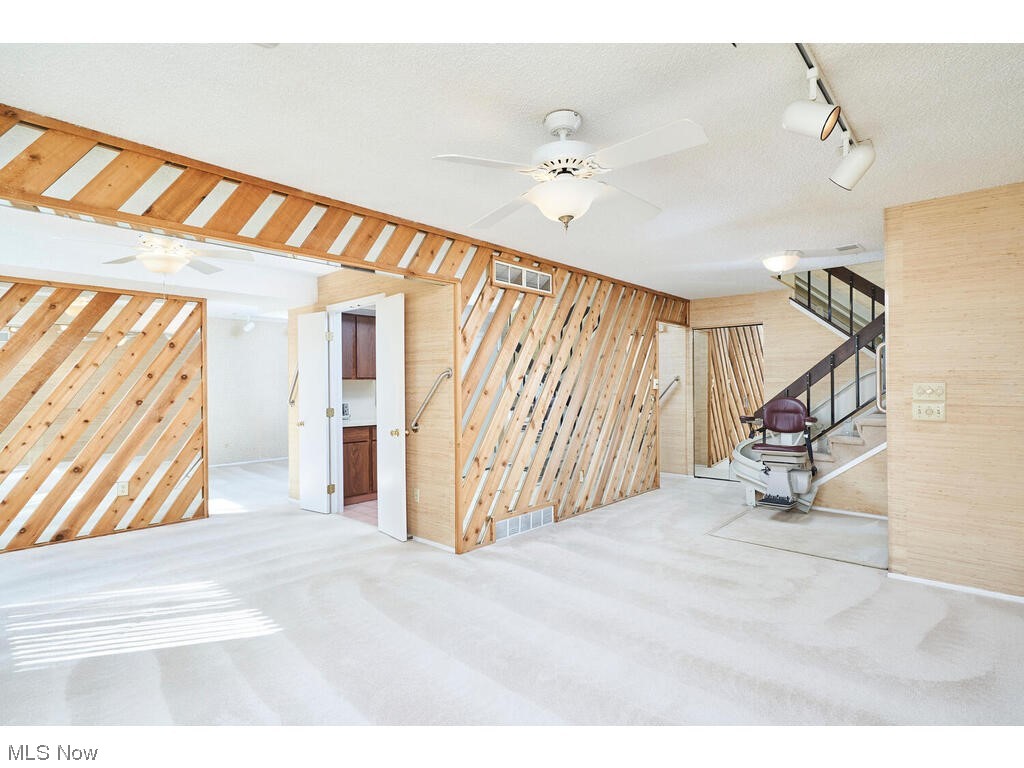 Hampton Woods - Residential Lease