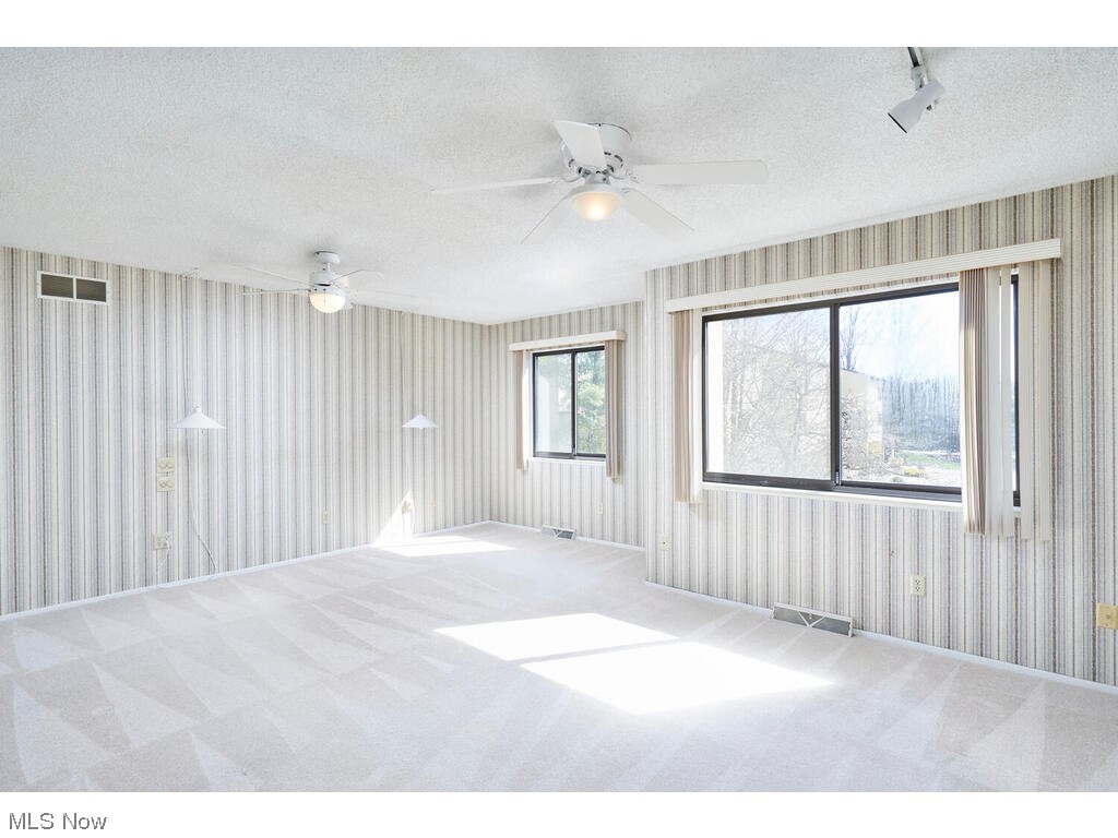 Hampton Woods - Residential Lease