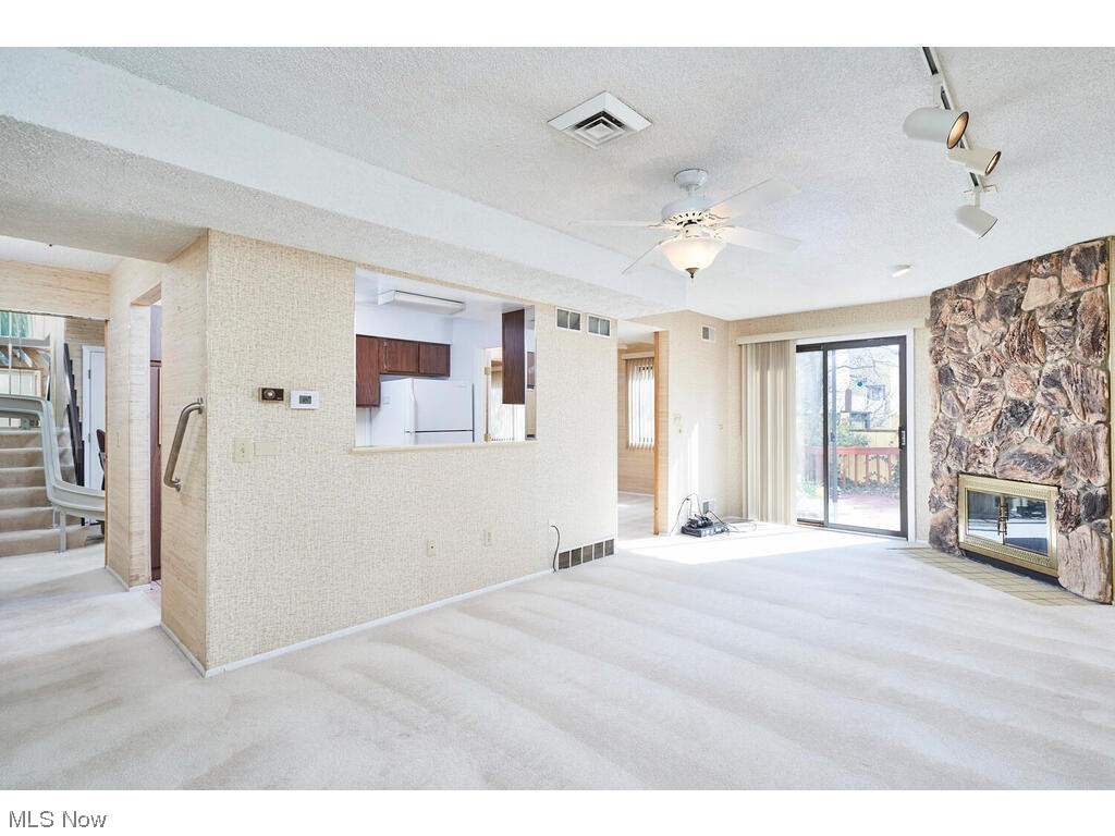 Hampton Woods - Residential Lease