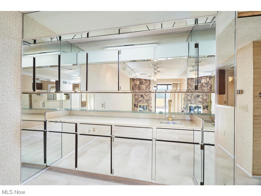 Hampton Woods - Residential Lease